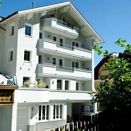 Petit Madlein-3